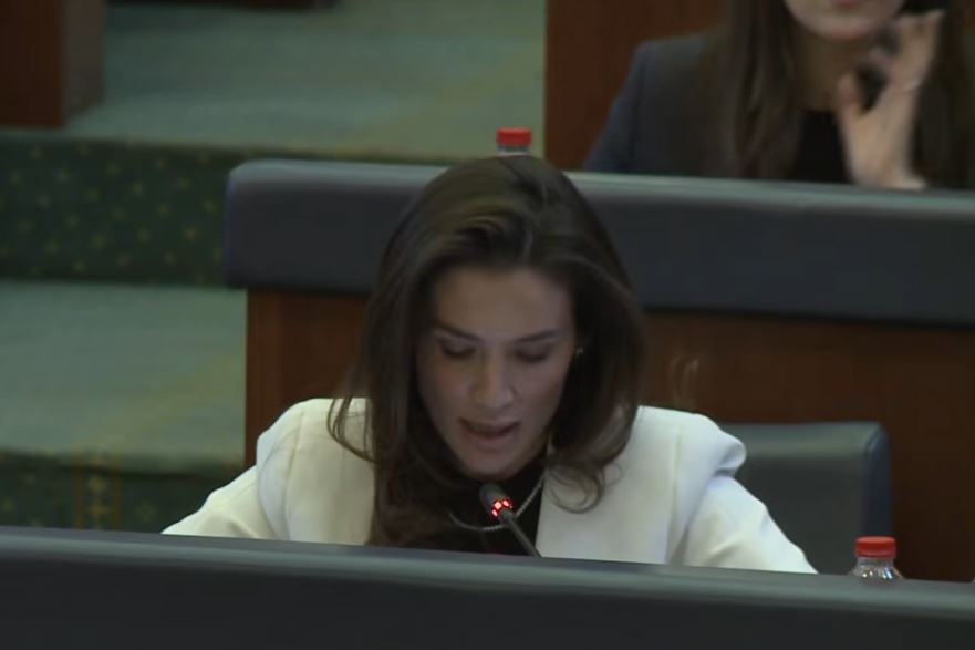 Ariana Musliu Shoshi  Kryeministër  nëse je kundër Speciales  pse nuk merr iniciativë ta zhbësh 