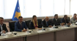 Kryeministri Mustafa, mori pjesë në konferencën për festimin e Ditës së Boshnjakëve në Kosovë