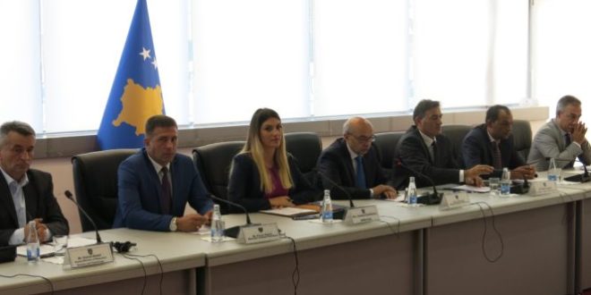 Kryeministri Mustafa, mori pjesë në konferencën për festimin e Ditës së Boshnjakëve në Kosovë