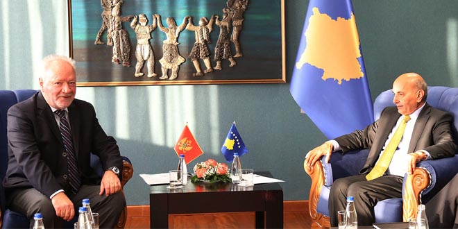 Kryeministri i Kosovës, Isa Mustafa, priti në takim ambasadorin e Malit të Zi, Ferhat Dinosha