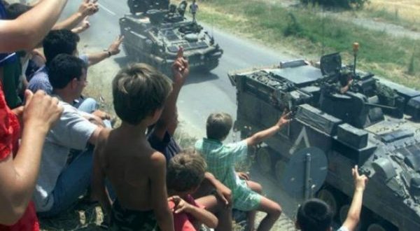 20 vjet nga përfundimi i bombardimeve të NATO-s kundër forcave serbe dhe vendimi për zbarkimin e 37.200 ushtarëve të KFOR-it