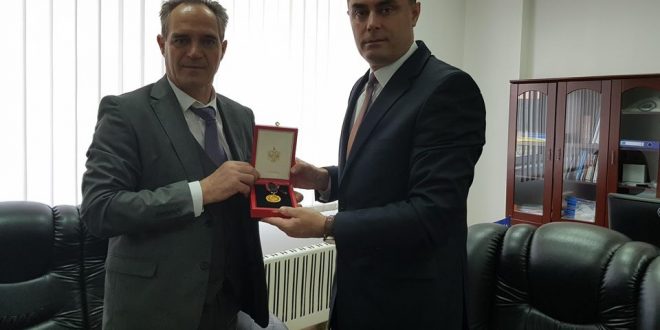 NjSO e Policisë së Kosovës nderohet nga kryeministri Rama me ‘Medaljen e Artë për Vlerësim Profesional’