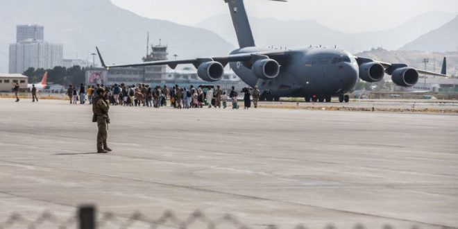 NBC: Amerika do t'i dërgojë në Kosovë për verifikim, afganët që dyshohet se kanë lidhje me grupet e talibanëve