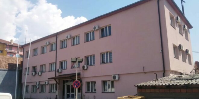 Ndërtesa në Lagjen e Boshnjakëve në Mitrovicë të Veriut u bë shkak i mosmarrëveshjeve mes autoriteteve lokale dhe Listës Serbe