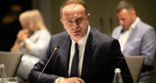 Nik Gjeloshaj: Nuk mund të rrezikohen parimet demokratike, të Malit të Zi, si kursi properëndimor, njohja e Kosovës e të tjera