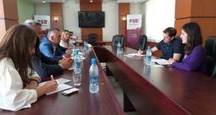 OAK takohet me kryetarin e Grupit Parlamentar të PSD-së