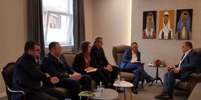 OAK takoi kryetarin Shpend Ahmeti dhe adreson shumë probleme që po e preokupojnë biznesin në Kryeqytet