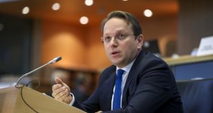 Oliver Varhelyi: Komisioni evropian ka vlerësuar se të gjitha kushtet janë përmbushur për liberalizimin e vizave për Kosovën