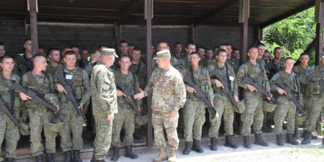 Komandanti i Gardës Kombëtare IOWA nga SHBA gjeneral major Timothy Orr vizitoi njësitë e FSK-së