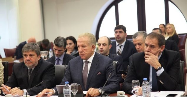 Zëvendëskryeministri i parë dhe ministri i Jashtëm, Behxhet Pacolli, deklaroi se hyrjen e Kosovës në NATO nuk mund ta pengojë e as ta vonojë askush