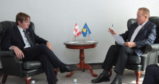 Ministri Jashtëm Behxhet Pacolli, u takua me ambasadorin e Kanadasë në Kosovë dhe Kroaci, z.Daniel Maksymiuk