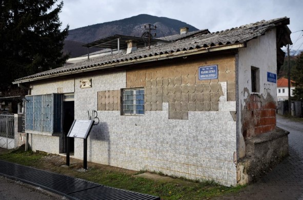 Prokuroria serbe  BIA refuzon t i përgjigjet kërkesës për intervistimin e Vuçiqit dhe ish krerëve të Sigurimit për rastin  Panda 