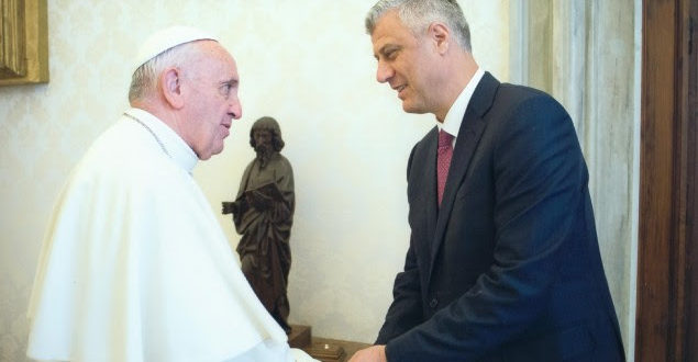 Kryetari i Kosovës, Hashim Thaçi sot në Vatikan pritet në takim nga Papa Françesku, nesër udhëron për në Amerikë
