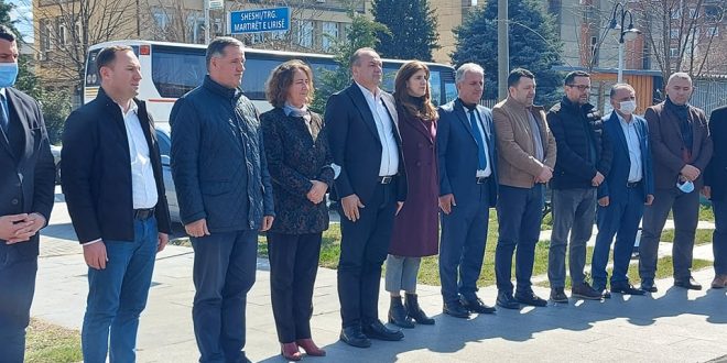 Enver Hoxhaj: Masakra në familjen Berisha në Therandë është dëshmi se shteti serb duhet të paditet për krimet e kryera