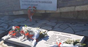 Në Malishevë përkujtohet 14 tetori i vitit 2004 kur humbën jetën tragjikisht 15 maturantë në Fushë Arrëz