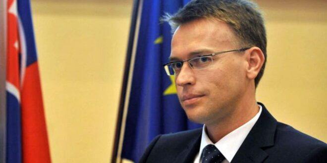 Peter Stano: Bashkimi Evropian nuk i vë në dyshim autoritetet e Kosovës për hetimin e krimeve të luftës, por është në kontakt me ta