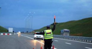 Policia e Kosovës apelon te të gjithë pjesëmarrësit në trafik të kenë kujdes më të shtuar, për shkak të reshurave atmosferike të vazhdueshme