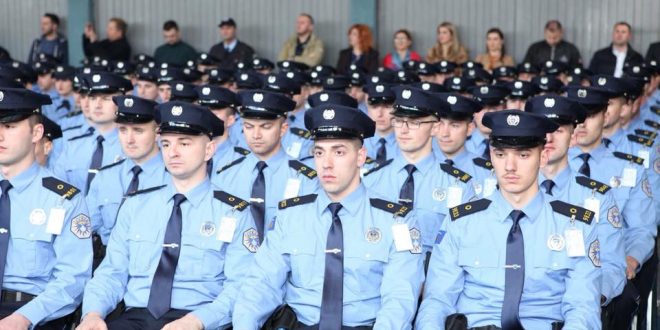 Policia e Kosovës hap konkurs për pranimin e zyrtarëve të rinj policorë