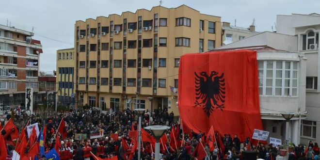 Në tri komunat e Kosovës Lindore, gjatë regjistrimi të popullatës në Serbi, janë evidentuar më shumë se 100.000 shqiptarë