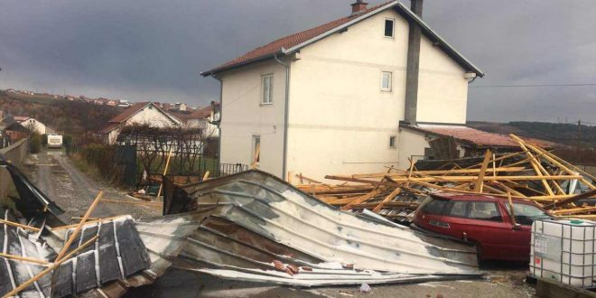 Nga furtuna u shkaktuan dëme të konsiderueshme në disa vendbanime të Prishtinës