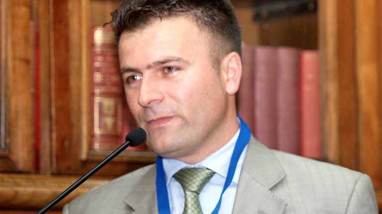 Prof  Dr  Jeton Kelmendi  KOSOVA E HUMBI NJË BETEJË