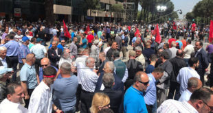 Opozita në Shqipëri sot do të protestojë në bulevardin “Dëshmorët e Kombit”, në Tiranë