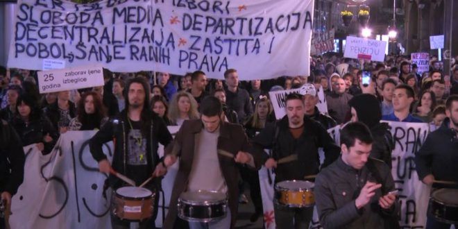 Në Serbi vazhdojnë protestat kundër “diktaturës” të instaluar nga Vuçiqi