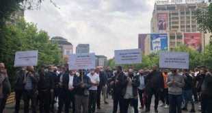 Sindikata e Re e KEK-ut, ka mbajtur sot në Prishtinë një marsh protestues për të shprehur pakënaqësitë e tyre