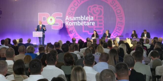 Socialistët në Shqipëri, kanë zgjedhur sekretariatin e ri, si dhe janë informuar për ndryshimet në qeveri