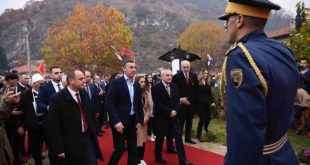 Kadri Veseli: Shtatoret e heronjve në Prizren përjetësojnë një moment vendimtar në historinë tonë kombëtare