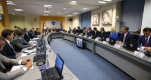 Për më shumë se një vit ministrat serbë në Qeverinë e Kosovës vazhdojnë ta shpërfillin kryeministrin Haradinaj