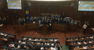 Ramush Haradinaj shpallet zyrtarisht kryeministër i Kosovës, tre muaj pas zgjedhjeve parlamentare të 21 qershorit