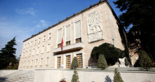 Ka hyrë në fuqi “Kodi i Ri Etik” i Qeverisë së Shqipërisë lidhur me kufizimet dhe sjelljet etike të ministrave
