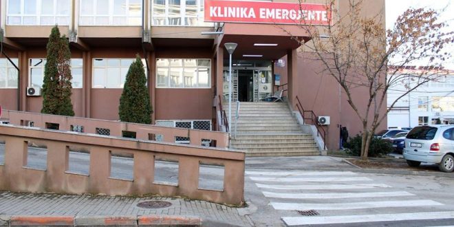 Sindikata e Shërbimit Spitalor, Klinik dhe Universitar të Kosovës ka kërkuar rritje të pagave prej 50 për qind