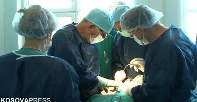 Me vetëm dy specialistë të kardiokirurgjisë të QKUK-së, janë kryer 215 operacione