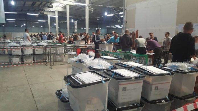 Raundi i dytë i zgjedhjeve lokale më 9 nëntor  18 komuna drejt balotazhit