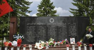 22 vjet nga masakra në Qyshk të Pejës, ku forcat serbe vranë dhe dogjën mizorisht 44 shqiptarë