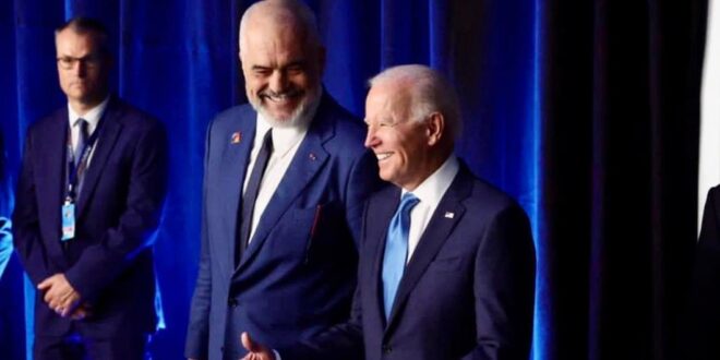 Gjatë samitit të NATO-s në Madrid të Spanjës, Edi Rama, u takua me kryetarin amerikan, Joe Biden