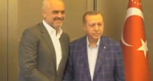 Kryeministri, Edi Rama gjatë qëndrimit në Stamboll ka biseduar me kryetarin e Turqisë, Rexhep Tajip Erdogan