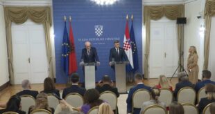 Kryeministri i Shqipërisë, Edi Rama, në krye të një delegacioni qeveritar po qëndron për një vizitë zyrtare në Kroaci