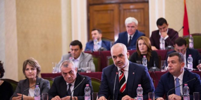 Kryetari i Partisë Socialiste, Edi Rama ka dhënë porositë e fundit për fushatën për zgjedhjet lokale të 30 qershorit