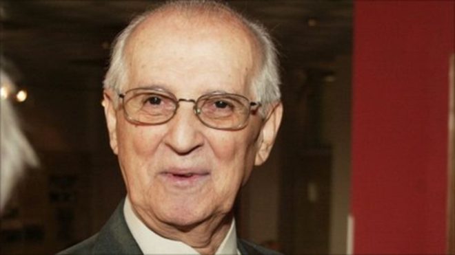 Ramiz Alia  1925  2011   udhëheqës komunist  burrë shteti dhe politikan i njohur shqiptar