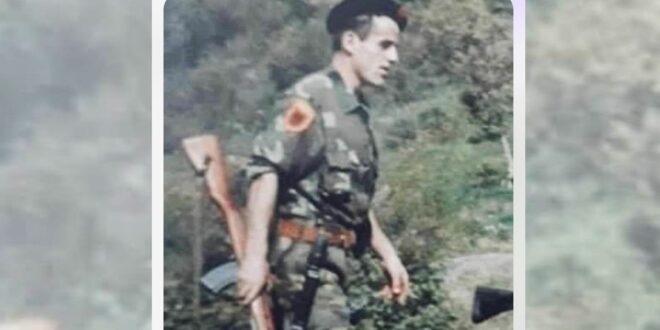 Pas një sëmundje të rëndë, ka ndërruar jetë veterani i Ushtrisë Çlirimtare të Kosovës, Rasim Rexhaj