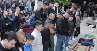 Pas muajit të Ramazanit, sot myslimanët shqiptarë por edhe ata të mbarë botës festojnë, Fitër Bajramin