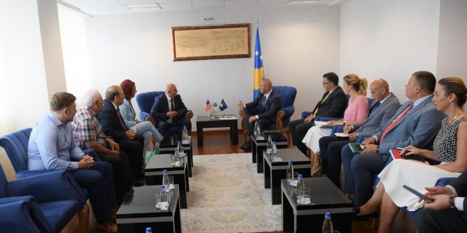 Kryeministri në detyrë, Ramush Haradinaj, ka pritur sot në takim një delegacion të Këshillit të Boshnjakëve të Malit të Zi