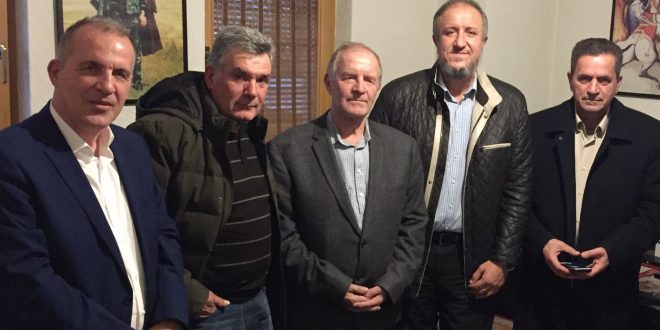 Sot qëndruan për një vizitë në Radion Kosova e lirë, Sylejman Neziri, Burim Piraj dhe Nexhat Hasani