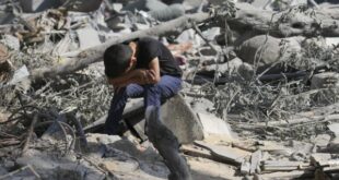 Pas kërkesës së Amerikës, Izraeli lejon hyrjen e ndihmave humanitare në Rripin e rrethuar të Gazës në pikë-kalimin kufitar me Egjiptin
