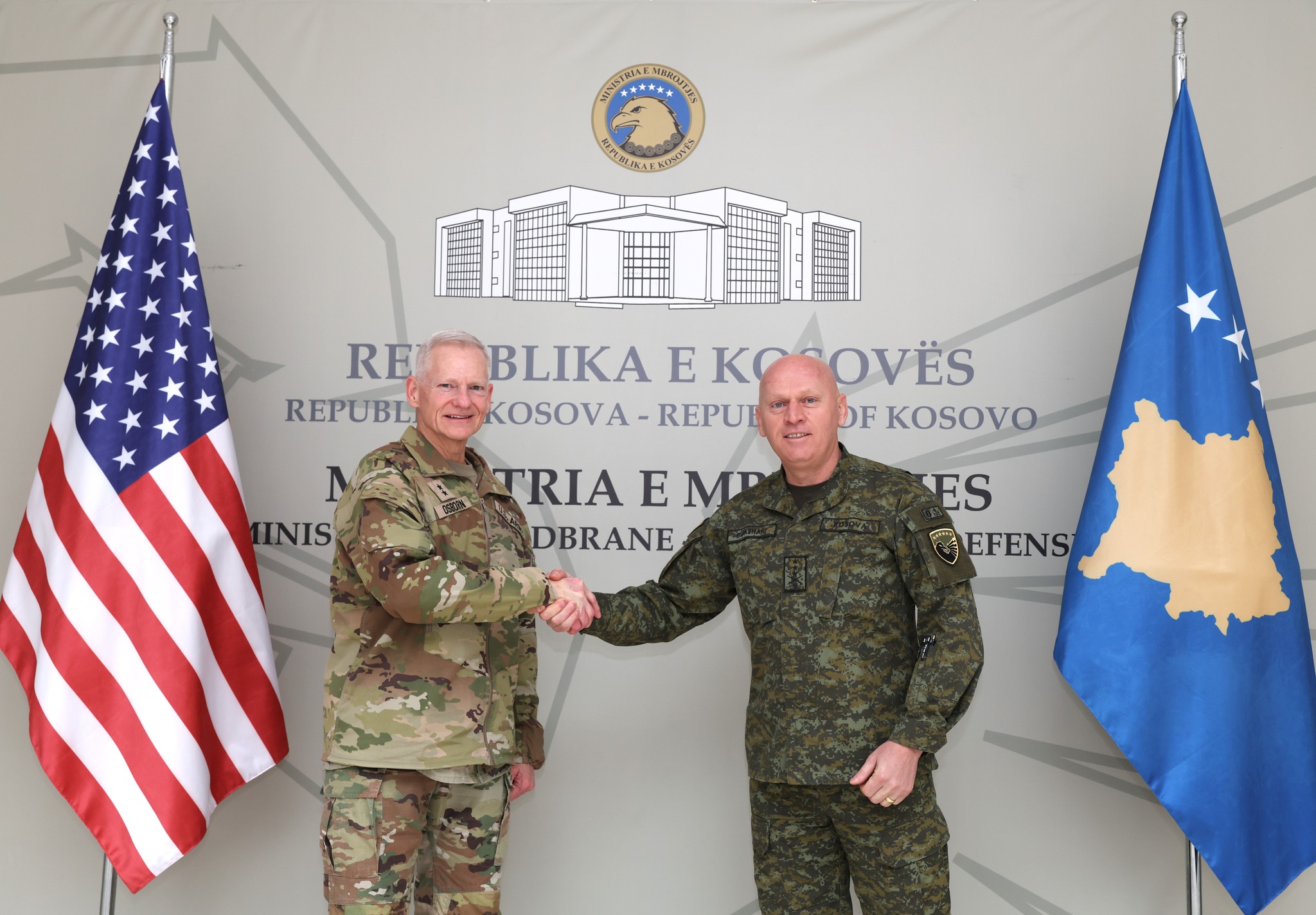 FSK forcon partneritetin me SHBA të  Bashkim Jashari pret gjeneralin amerikan nga Garda e Ajovës