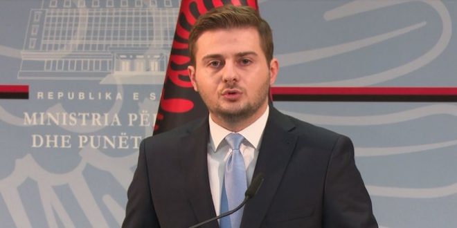 Cakaj: Serbia jo vetëm që nuk ka kërkuar falje por ende vazhdon ta mbajë ë fshehur fatin e mijëra shqiptarëve të zhdukur