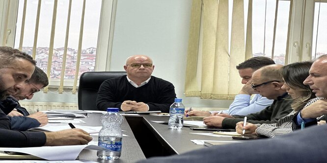Kryetari Latifi mbajti mbledhjen e radhës me drejtorë të drejtorive